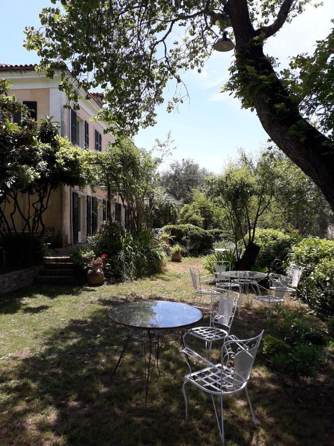 Villa Kefalomandouko Alepou Exteriör bild